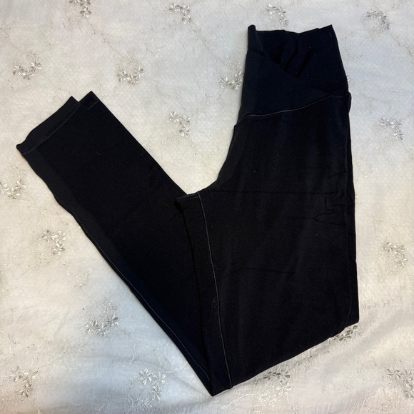 offline by aerie real me black high rise 7/8 leggings size medium - Picture 3 of 3